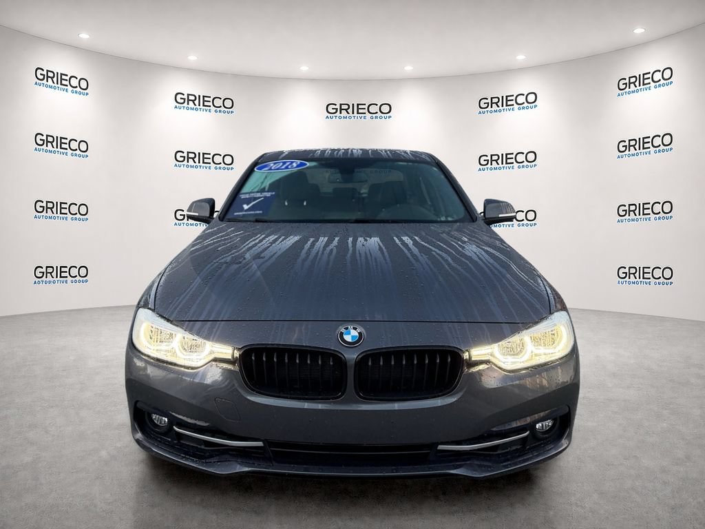 Used 2018 BMW 330i xDrive Sedan AWD/4WD image 2