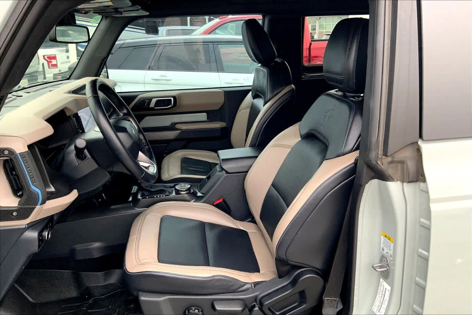 Certified 2023 Ford Bronco Wildtrak AWD/4WD image 7