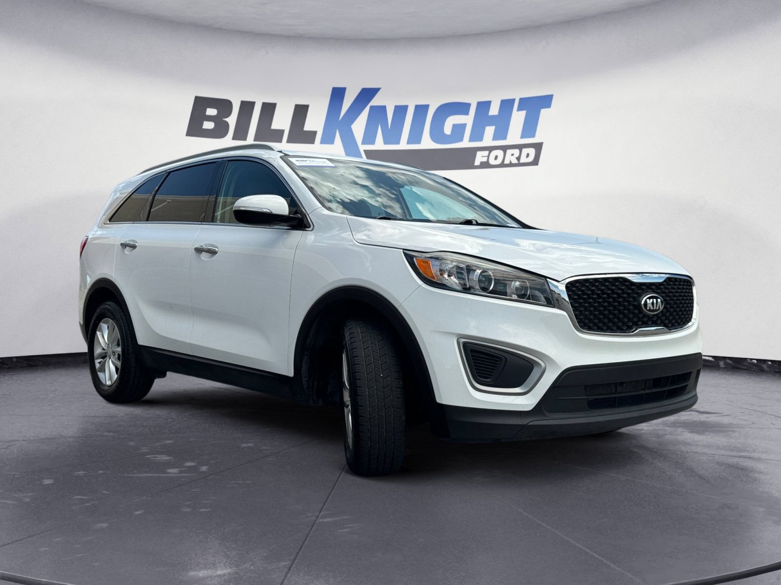 Used 2017 Kia Sorento FWD image 7