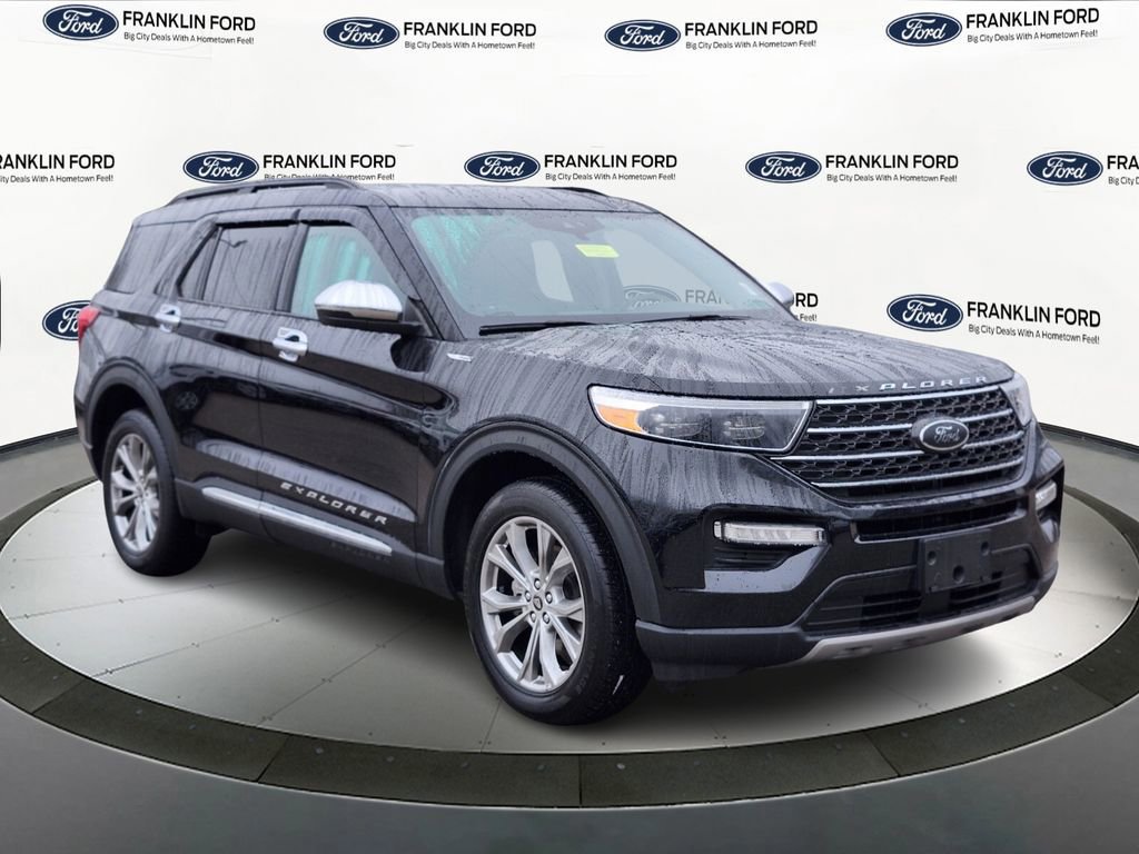 Certified 2022 Ford Explorer XLT w/ Equipment Group 202A image 7