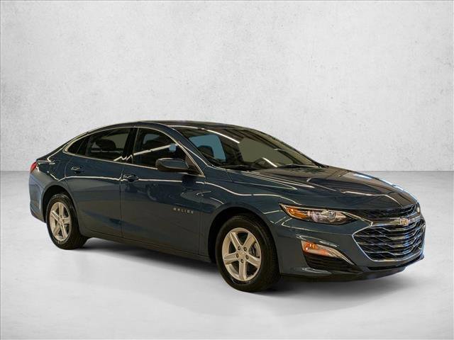 Used 2025 Chevrolet Malibu LS FWD image 3