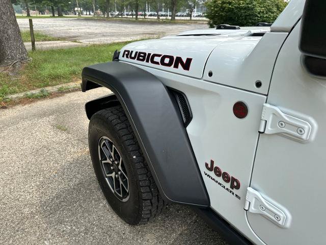 Used 2024 Jeep Wrangler Unlimited Rubicon AWD/4WD image 35