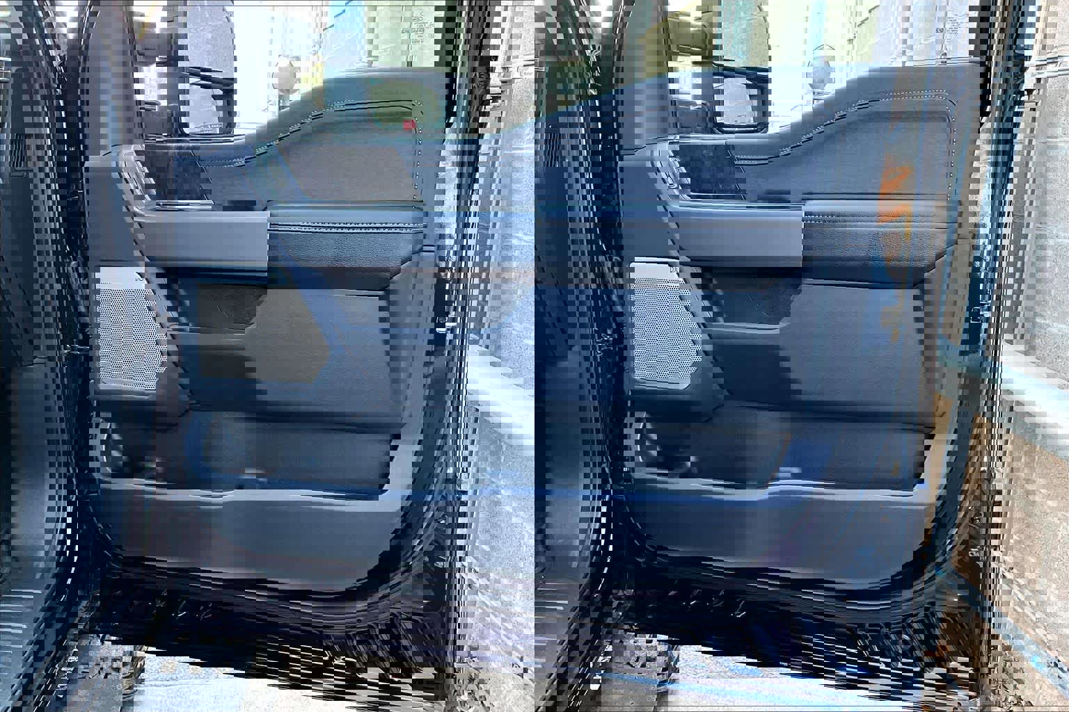 Certified 2023 Ford F250 Lariat w/ Tremor Off-Road Package image 24