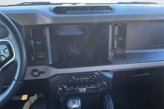 Certified 2022 Ford Bronco Wildtrak image 8