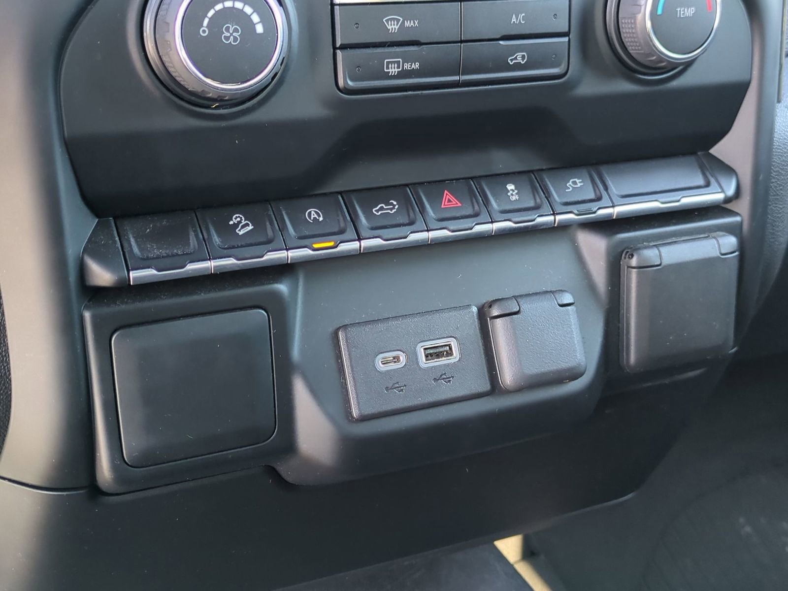 Used 2022 Chevrolet Silverado 1500 Custom Trail Boss w/ Safety Confidence Package image 34