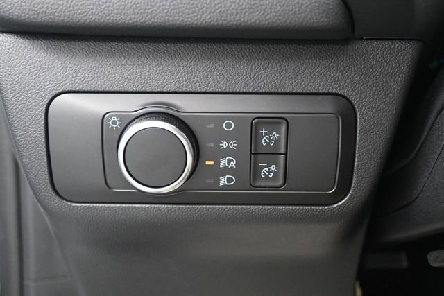 Certified 2025 Ford Escape Active AWD/4WD image 8