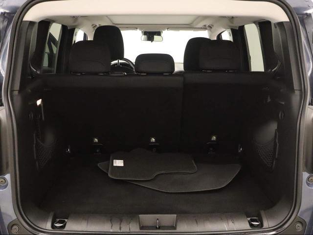 Used 2020 Jeep Renegade Altitude w/ UConnect 8.4 Nav Group image 29