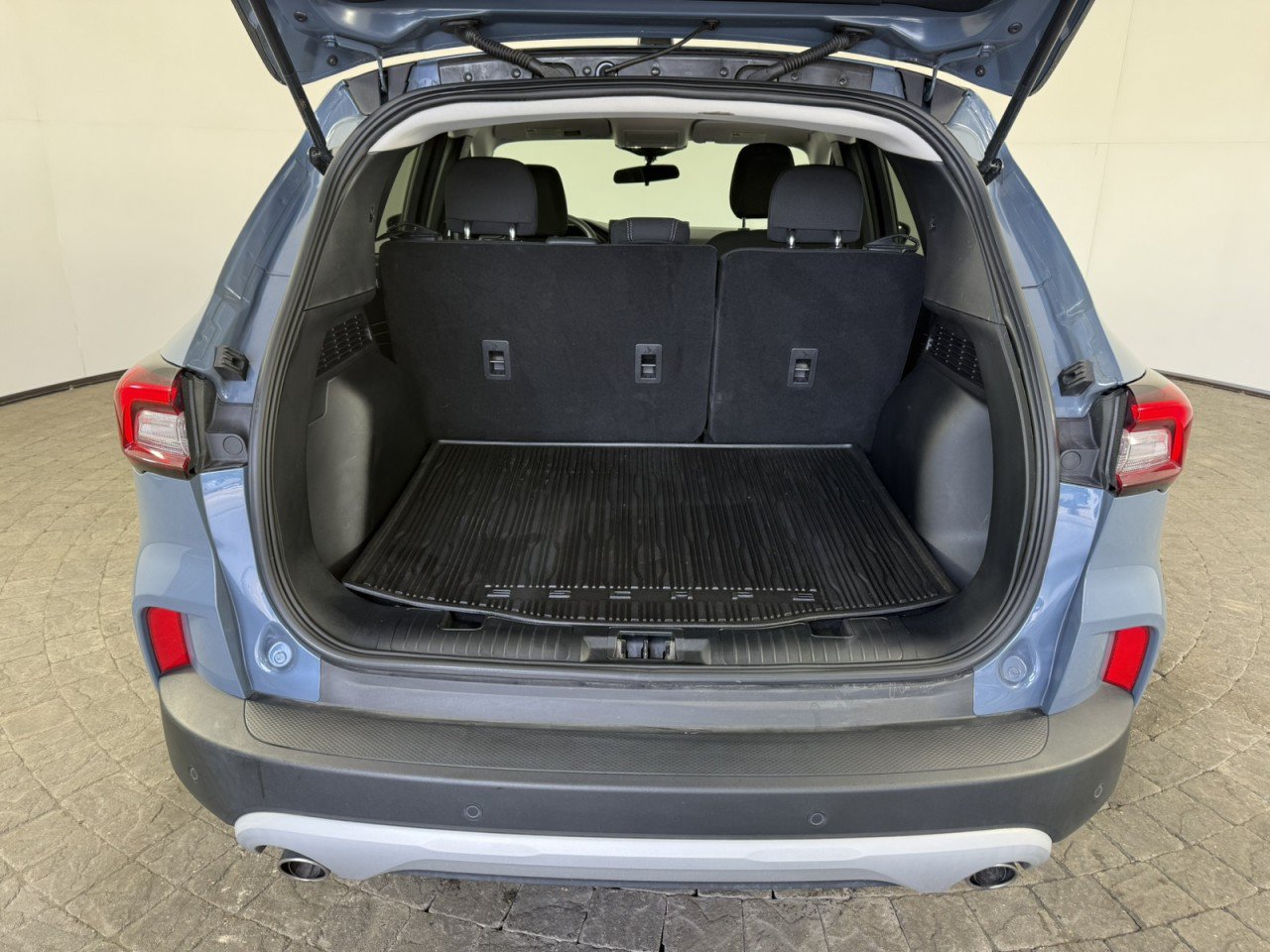 Certified 2025 Ford Escape Active w/ Tech Pack #1 FWD image 7