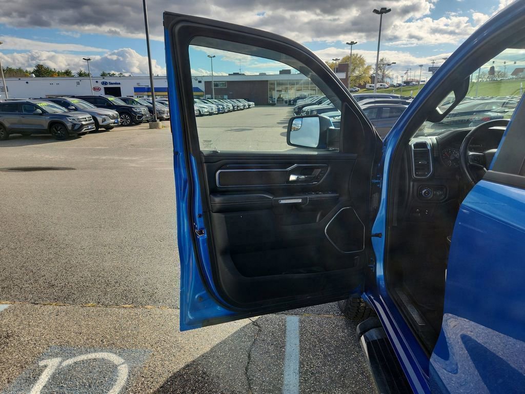 Used 2022 RAM 1500 Laramie w/ Sport Appearance Package image 11
