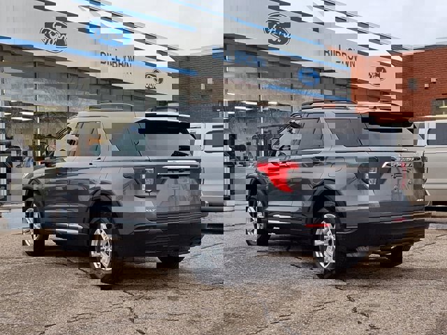 Certified 2023 Ford Explorer XLT image 3