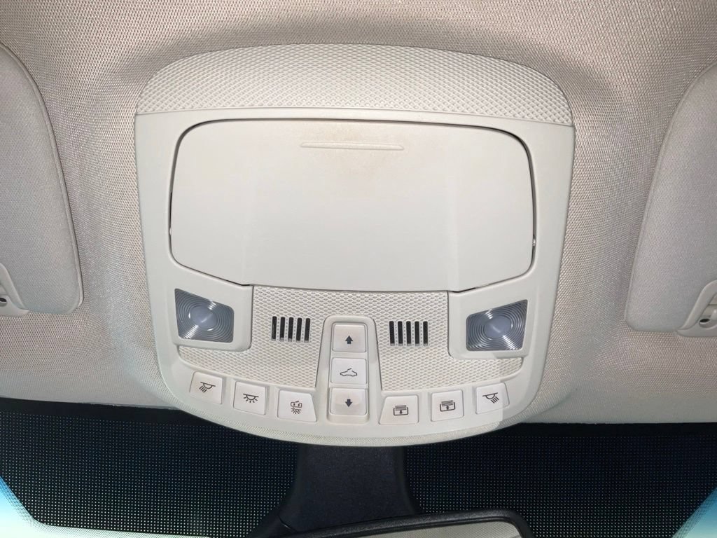 Certified 2019 Ford Edge Titanium w/ Equipment Group 301A FWD image 21