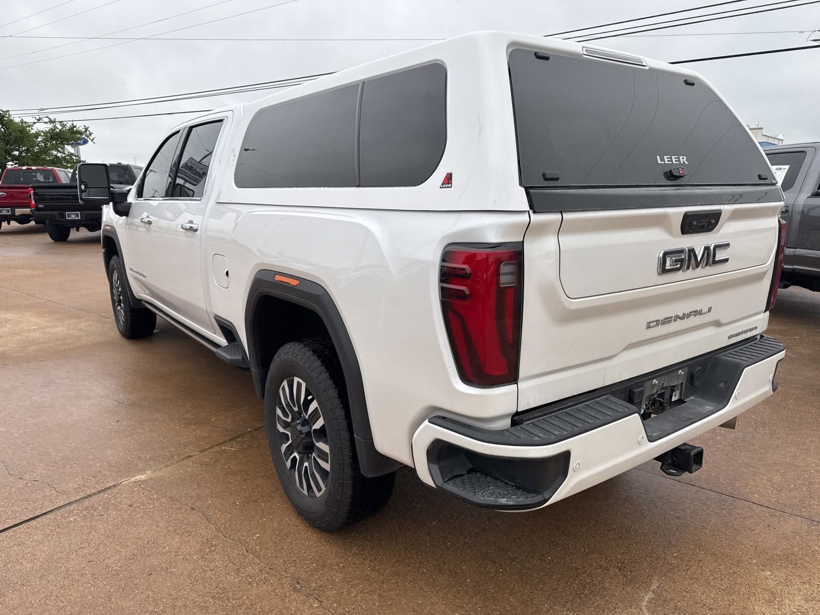 Used 2024 GMC Sierra 2500 Denali Ultimate AWD/4WD image 5