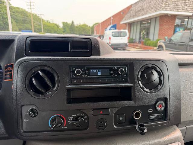 Certified 2022 Ford E-350 and Econoline 350 Super Duty w/ Power Windows & Locks Group RWD image 16