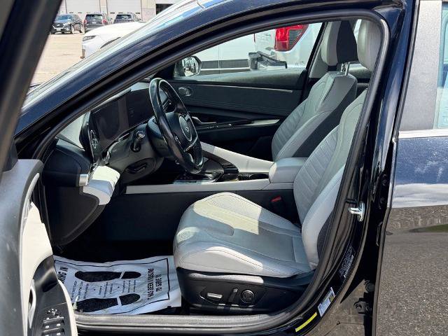 Used 2023 Hyundai Elantra Limited w/ Cargo Package FWD image 12