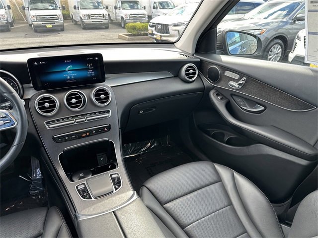 Used 2020 Mercedes-Benz GLC 300 4MATIC image 18
