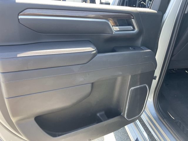 Used 2025 Chevrolet Silverado 2500 LT w/ Convenience Package AWD/4WD image 17