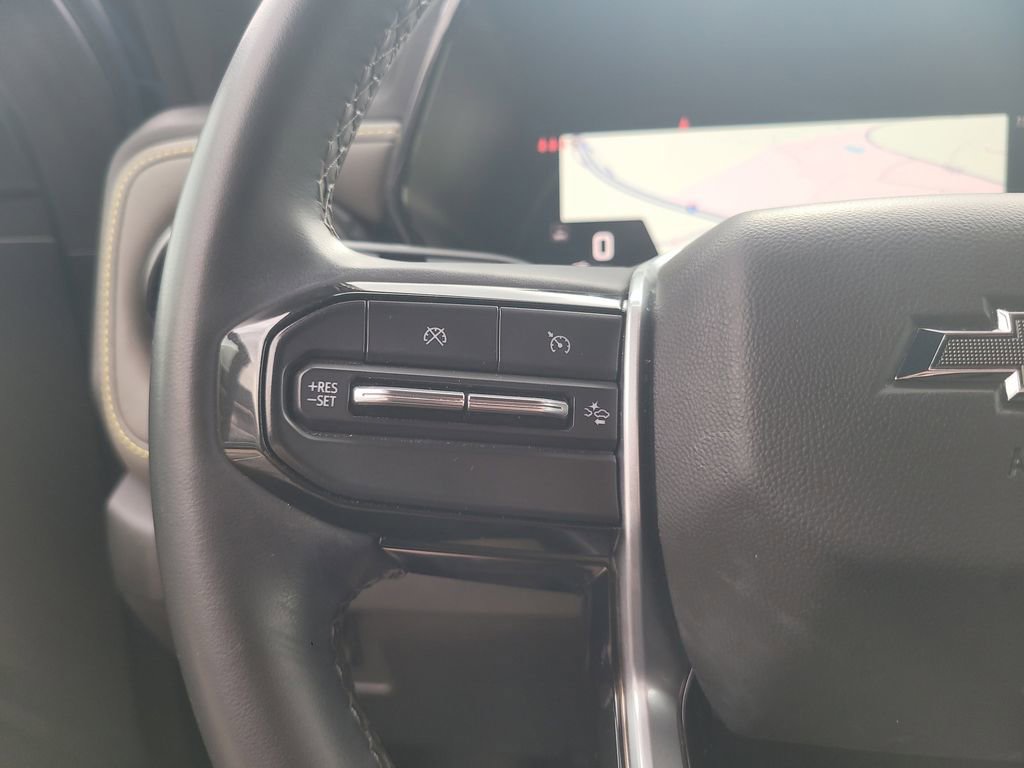 Used 2024 Chevrolet Colorado ZR2 w/ Technology Package image 13