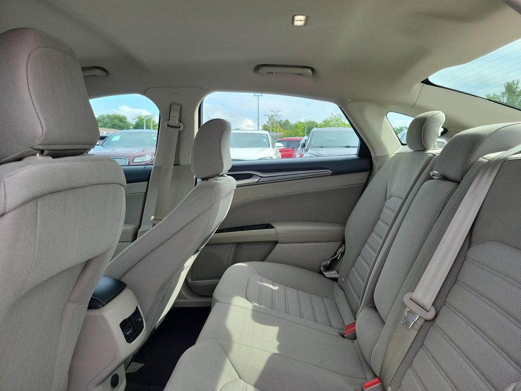 Certified 2020 Ford Fusion SE FWD image 14