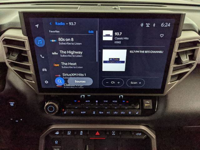 Used 2025 Toyota Tundra Limited image 8