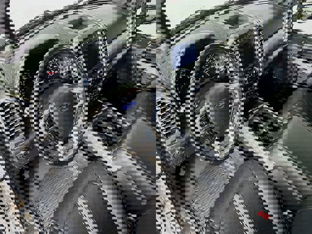 Certified 2018 Ford F350 Platinum w/ Platinum Ultimate Package image 2