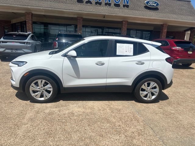 Used 2025 Buick Encore GX Preferred FWD image 2