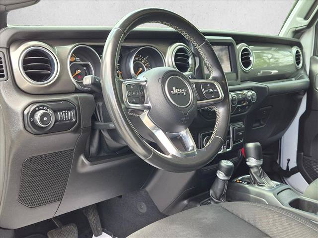 Used 2019 Jeep Wrangler Unlimited Sahara AWD/4WD image 10