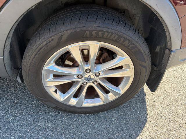 Certified 2019 Ford Explorer XLT w/ Equipment Group 201A AWD/4WD image 23