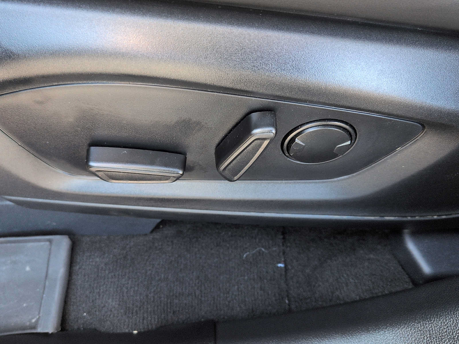 Certified 2026 Ford Explorer ST AWD/4WD image 16