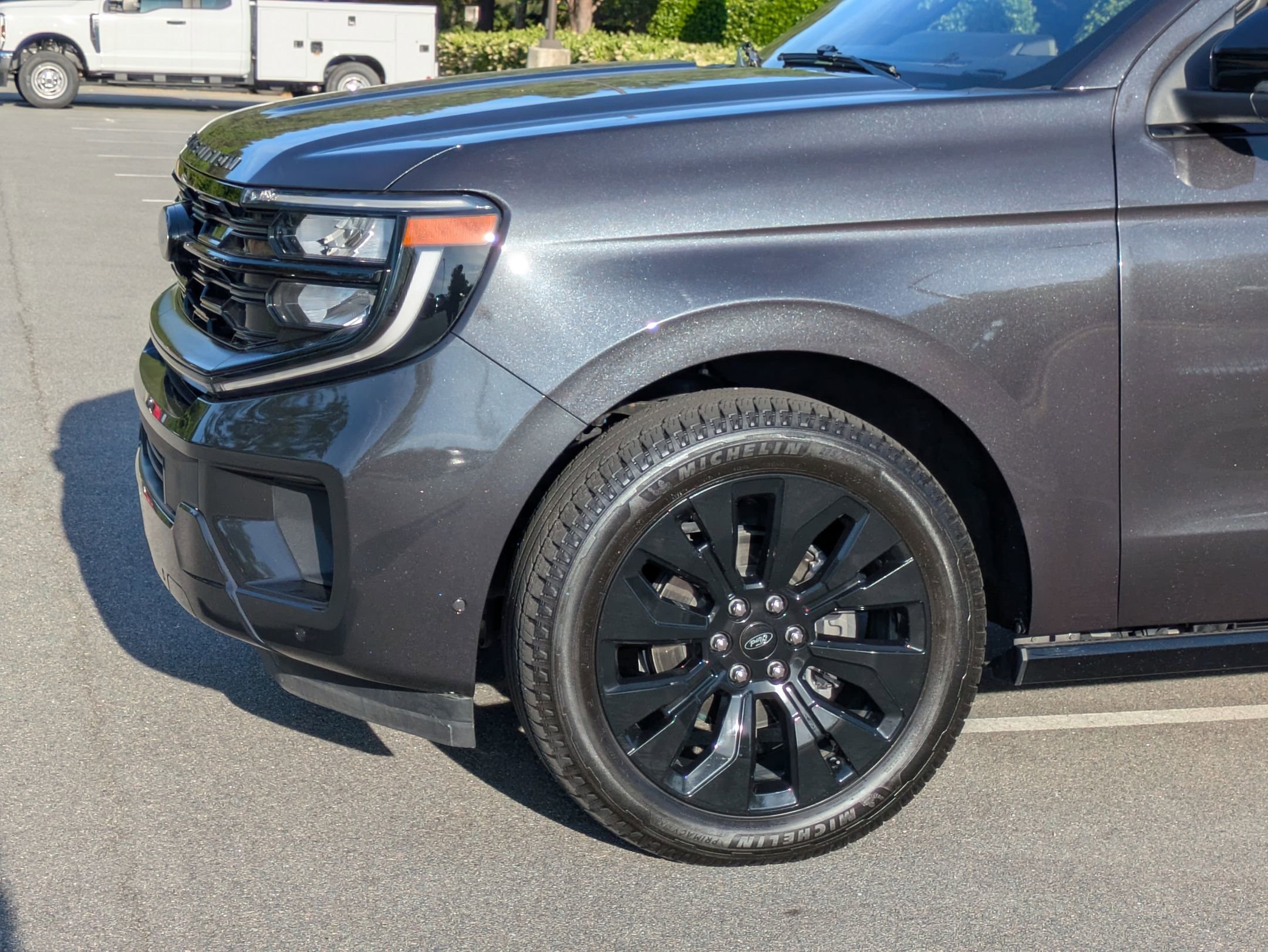 Certified 2025 Ford Expedition Max Platinum w/ Stealth Appearance Package AWD/4WD image 11