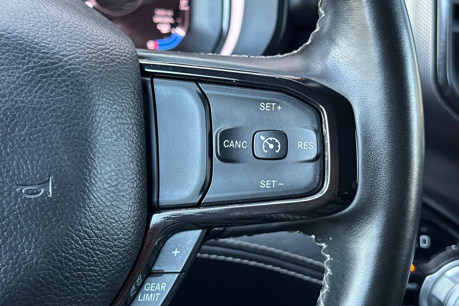 Used 2023 RAM 1500 Limited AWD/4WD image 37