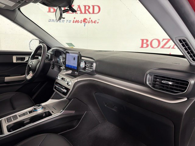 Certified 2023 Ford Explorer XLT w/ Equipment Group 202A RWD image 31