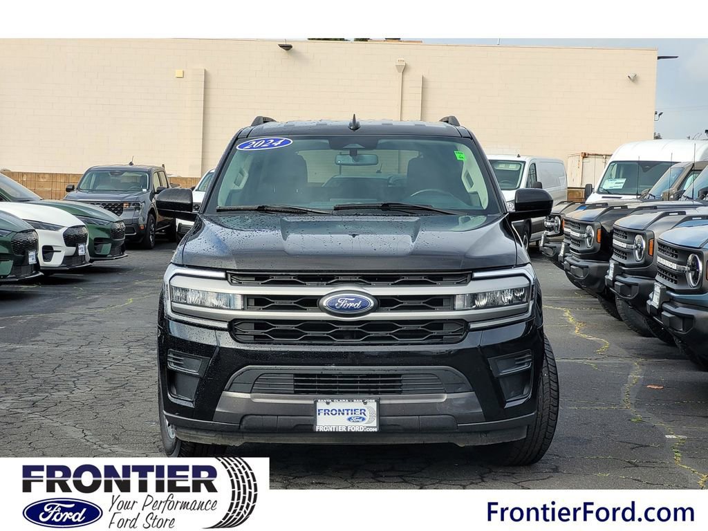 Certified 2024 Ford Expedition XLT image 4