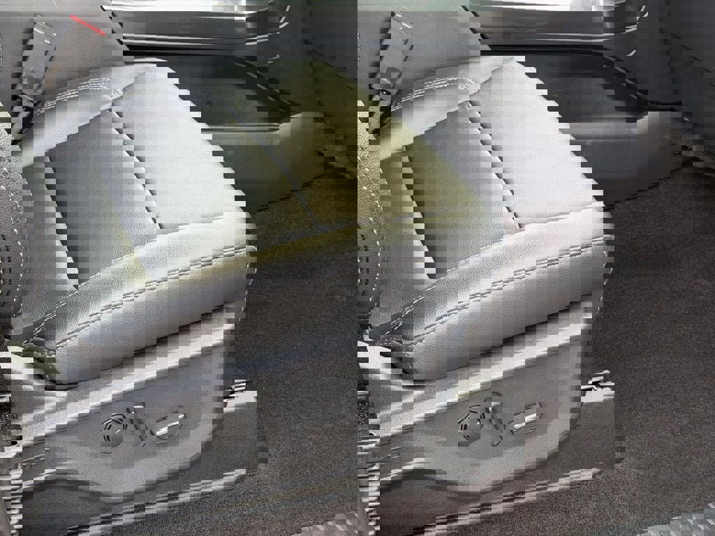 Certified 2023 Ford F150 XLT w/ Equipment Group 302A High image 14