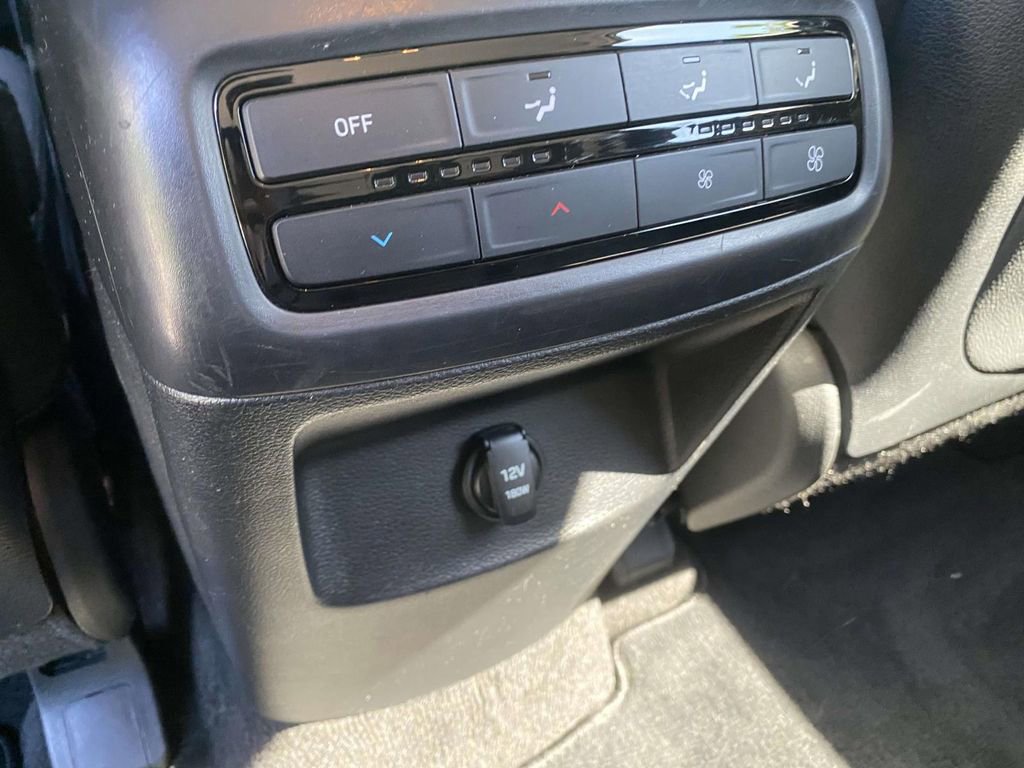Used 2022 Hyundai Palisade SE FWD image 13