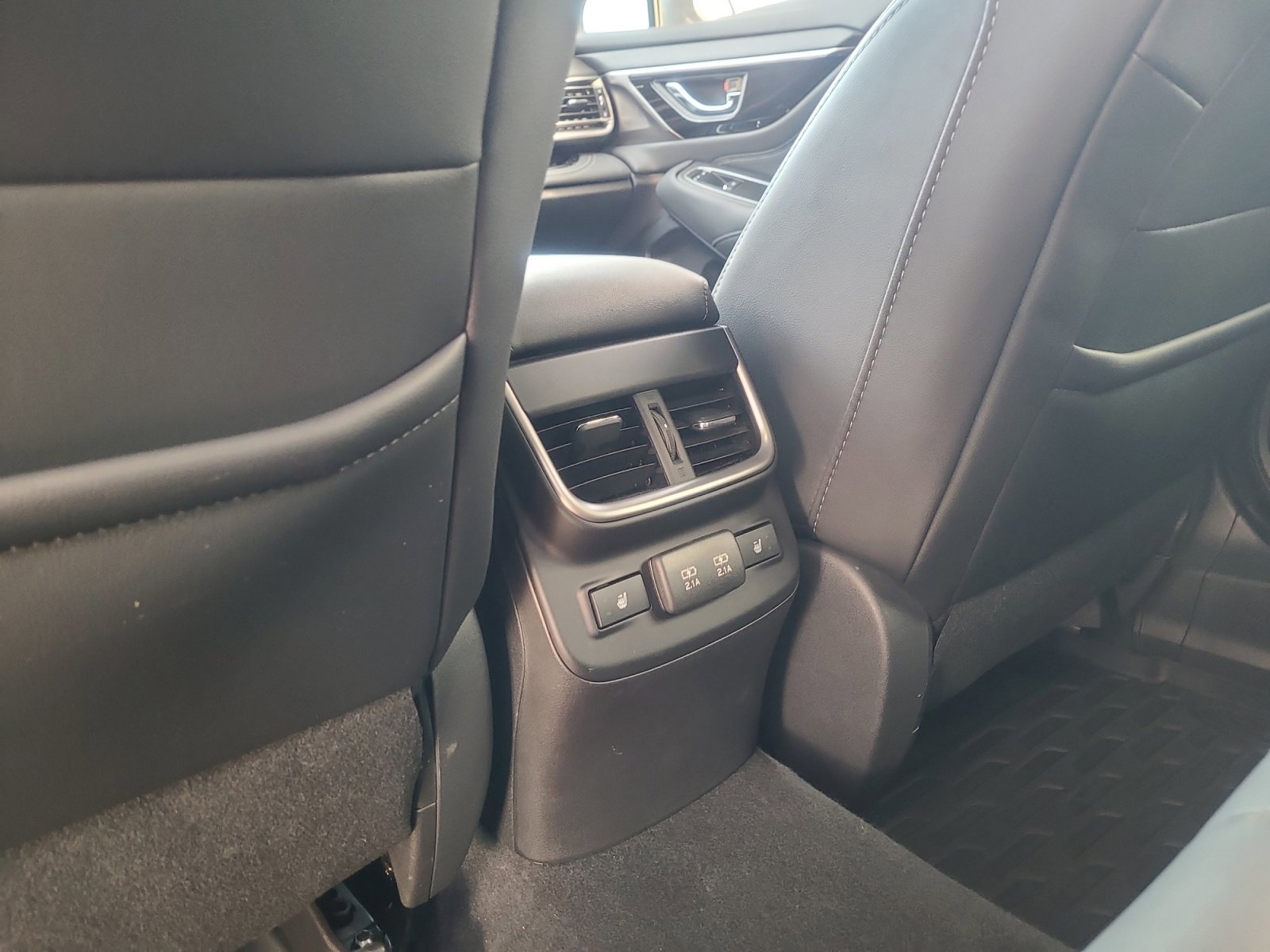 Used 2020 Subaru Outback Limited XT w/ Popular Package #2 image 32