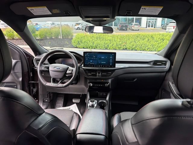 Certified 2023 Ford Escape ST-Line w/ Tech Pack #1 AWD/4WD image 17