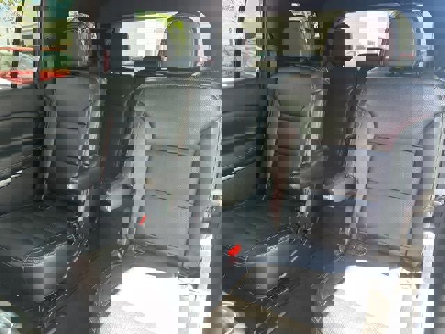 Used 2024 Chevrolet Traverse LT w/ Midnight/Sport Edition image 13