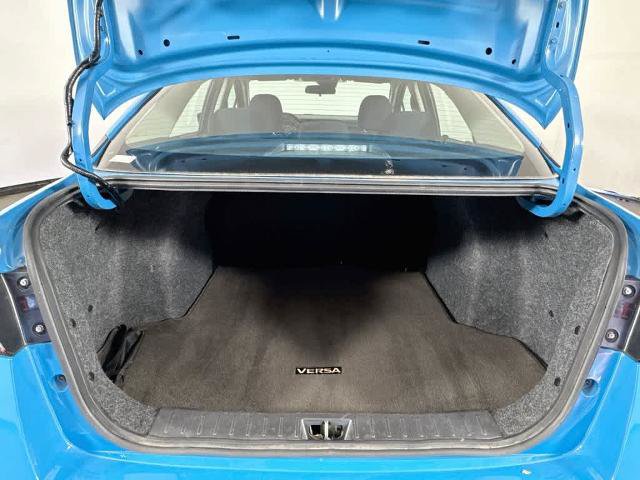 Used 2025 Nissan Versa SR FWD image 20