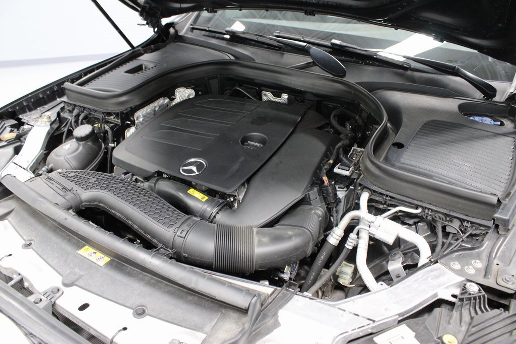 Used 2021 Mercedes-Benz GLC 300 image 11