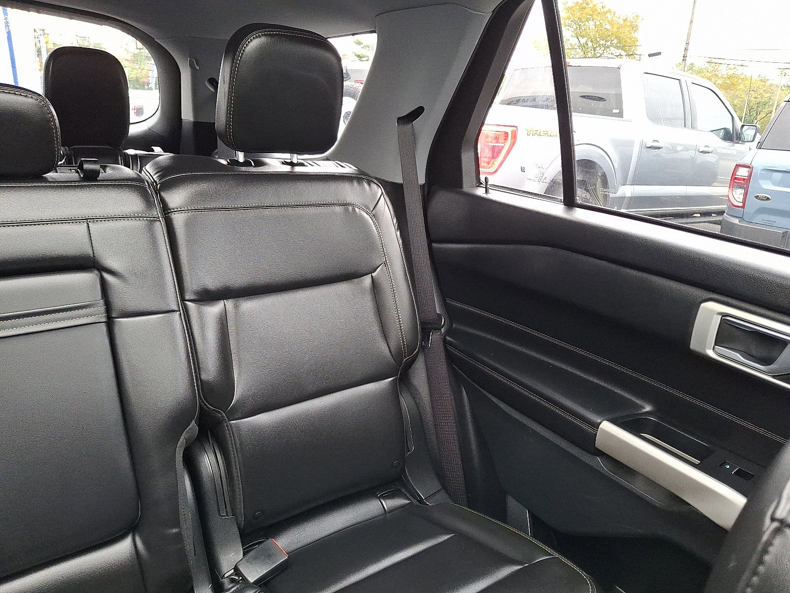 Certified 2022 Ford Explorer XLT w/ Equipment Group 202A image 20