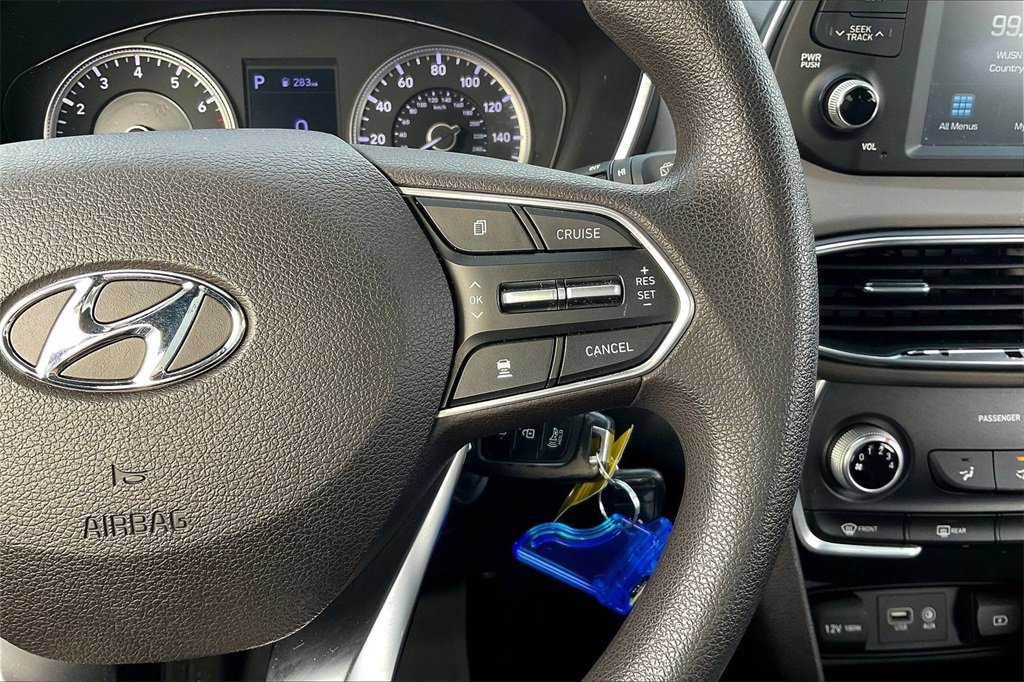 Used 2020 Hyundai Santa Fe SE image 18