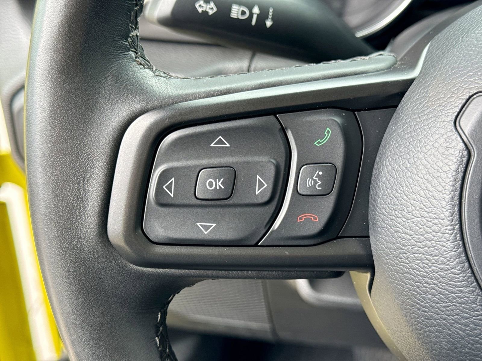 Used 2023 Jeep Wrangler Willys image 24