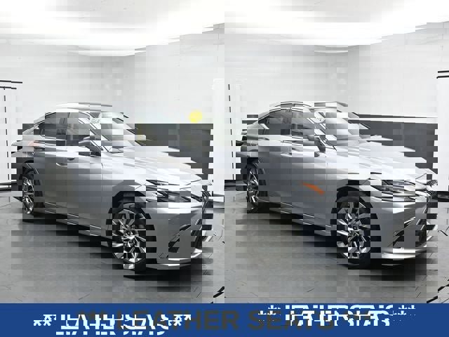 Used 2022 Lexus ES 350 Ultra Luxury w/ Accessory Package FWD image 3