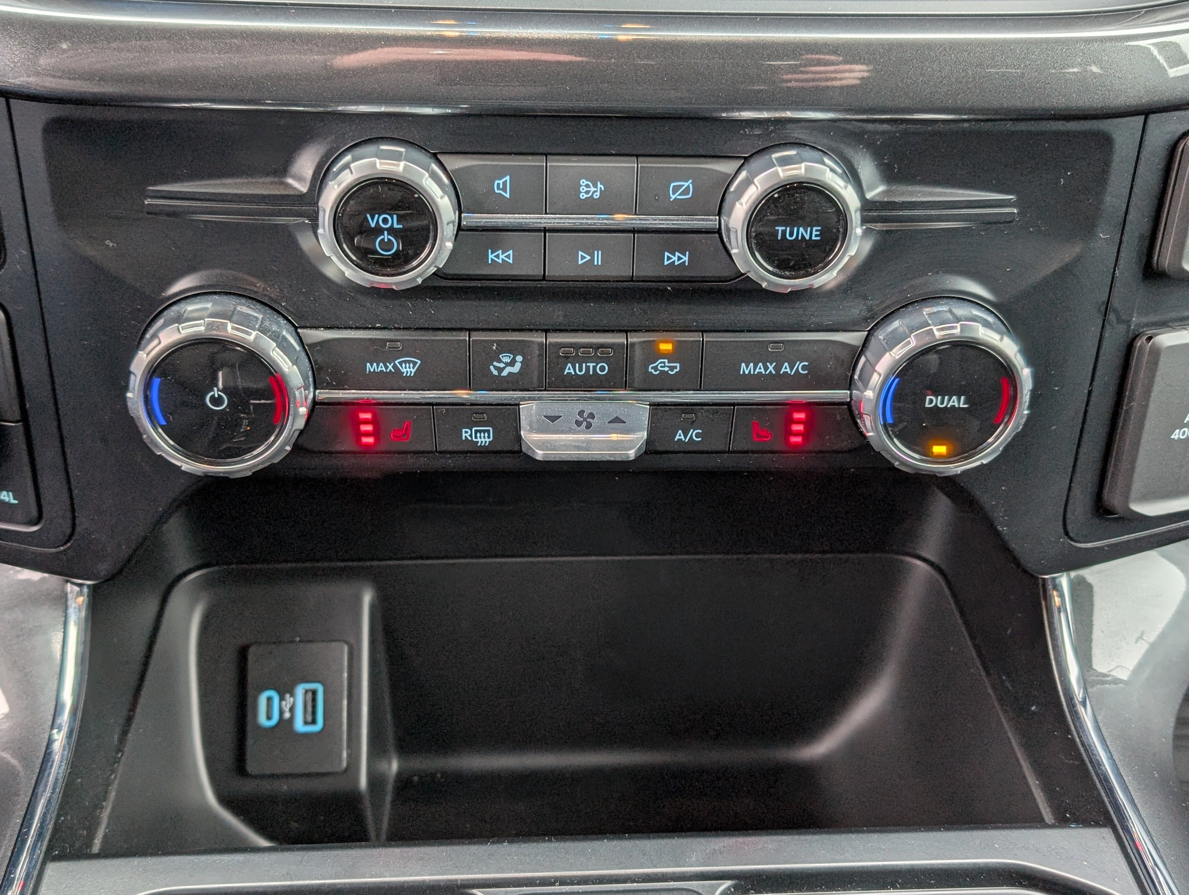 Certified 2023 Ford F150 XLT w/ Equipment Group 302A High image 27