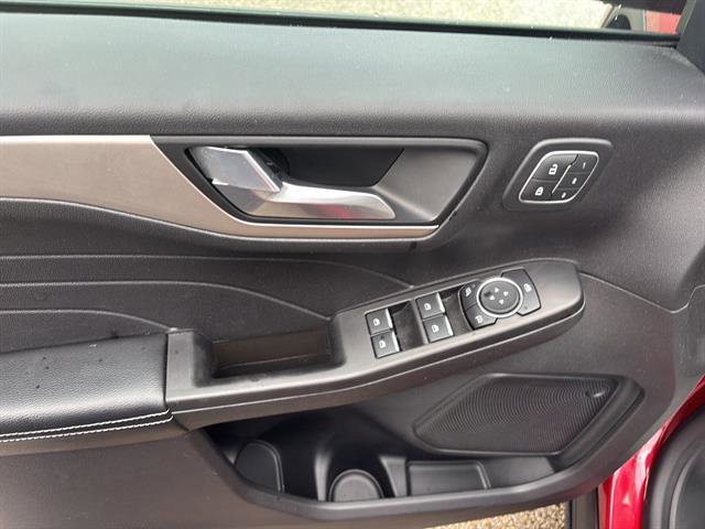 Certified 2021 Ford Escape SEL w/ Technology Package AWD/4WD image 14