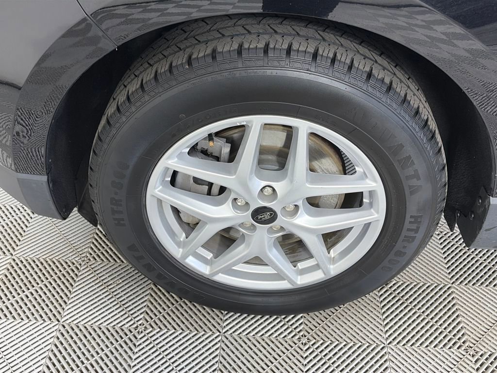 Certified 2024 Ford Edge SEL image 8