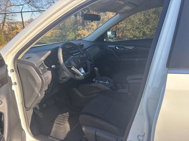 Used 2018 Nissan Rogue S image 13
