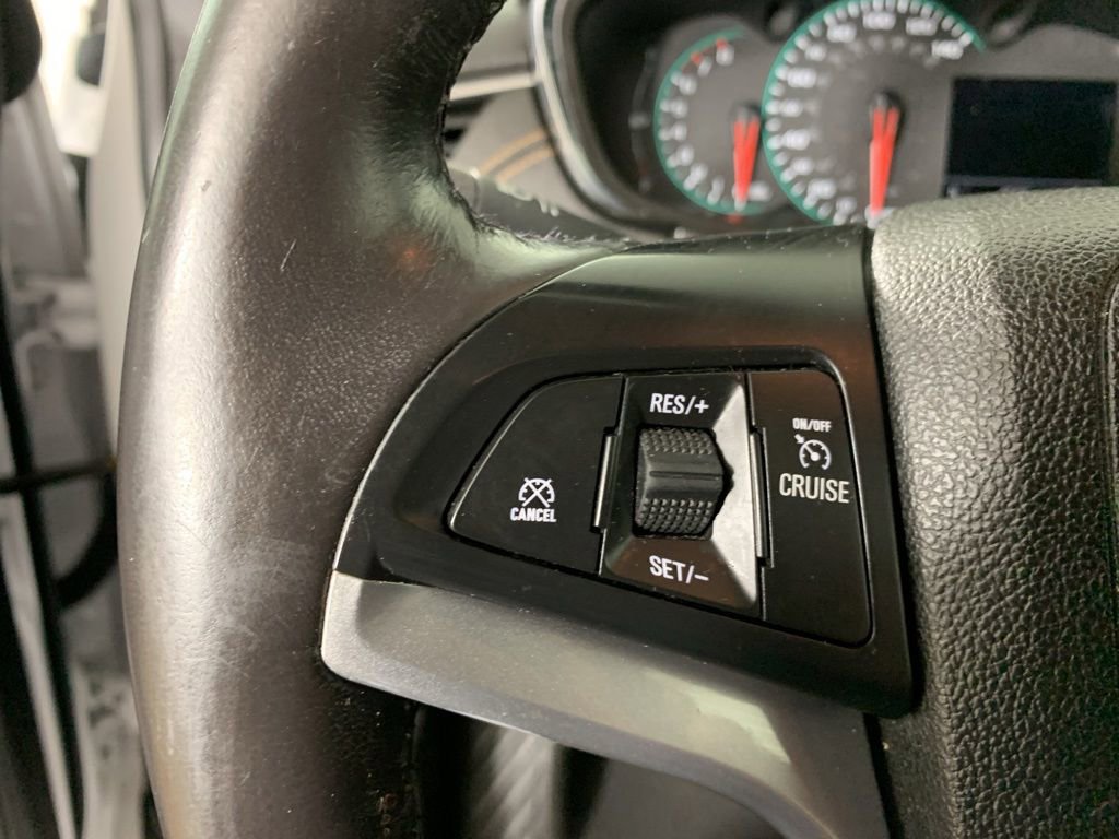 Used 2017 Chevrolet Trax LT w/ Driver Confidence Package FWD image 19