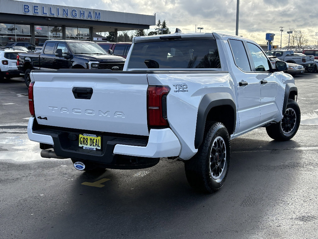 Used 2024 Toyota Tacoma TRD Off-Road AWD/4WD image 3