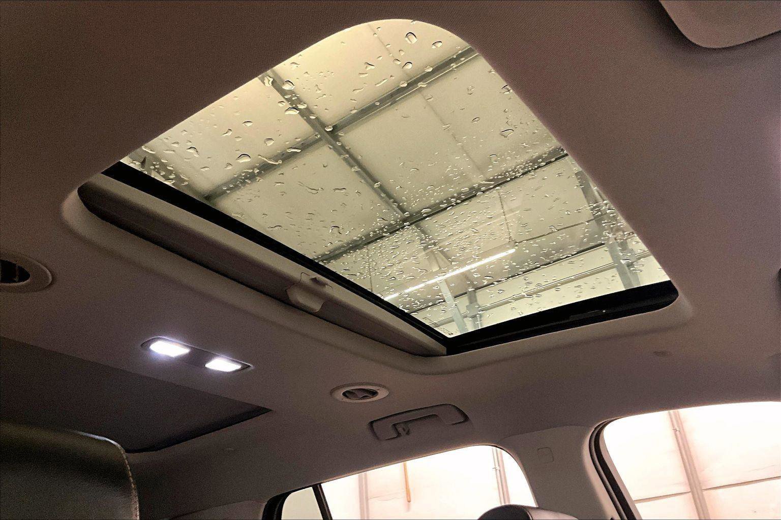 Used 2020 Chevrolet Traverse Premier w/ Redline Edition image 21